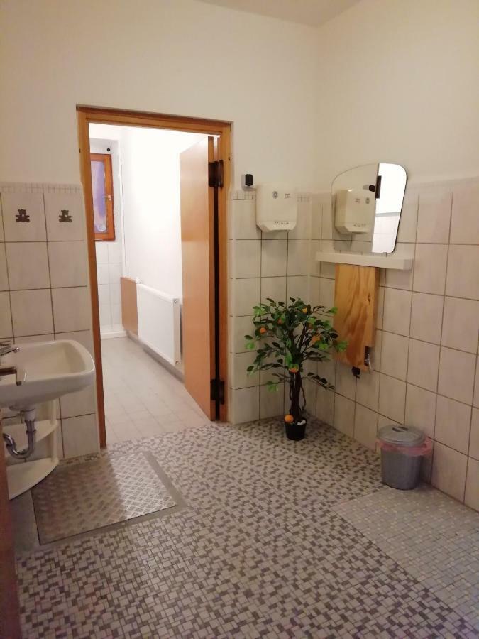 Pension Dingolshausen ภายนอก รูปภาพ