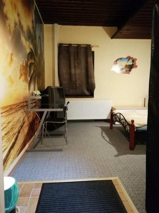 Pension Dingolshausen ภายนอก รูปภาพ