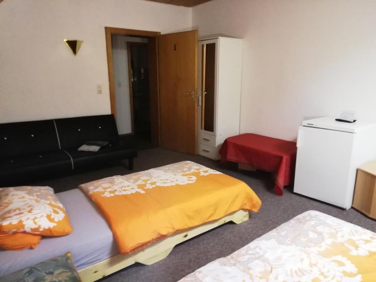 Pension Dingolshausen ภายนอก รูปภาพ
