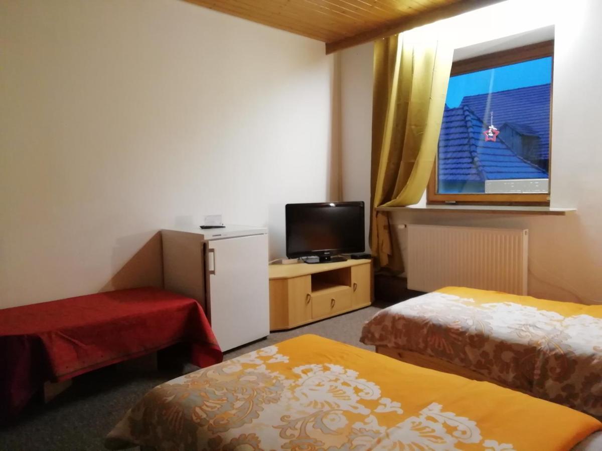 Pension Dingolshausen ภายนอก รูปภาพ